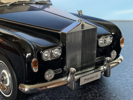 Rolls Royce Phantom VI 1-18 Kyosho (17)
