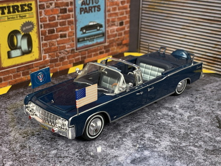 Lincoln Continental SS-100-X 1-43 Atlas (31)
