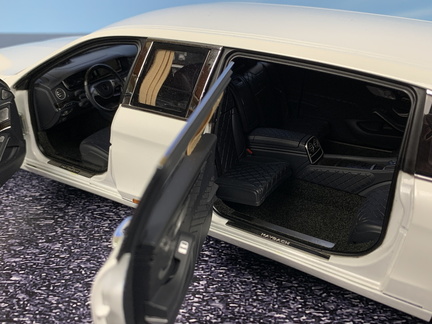 Mercedes Benz Maybach S 600 Pullman X222 2016 1 18 AUTOart 668 bila