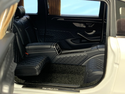 Mercedes Benz Maybach S 600 Pullman X222 2016 1 18 AUTOart 668 bila