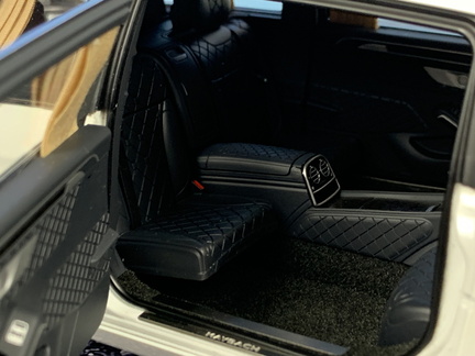 Mercedes Benz Maybach S 600 Pullman X222 2016 1 18 AUTOart 668 bila