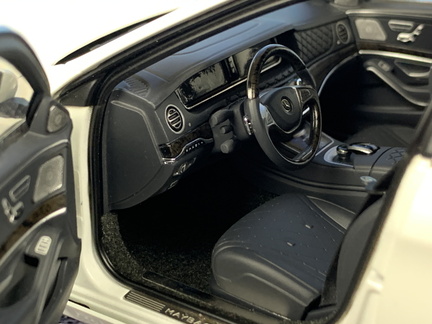 Mercedes Benz Maybach S 600 Pullman X222 2016 1 18 AUTOart 668 bila