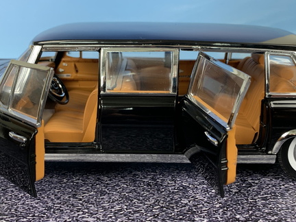 Mercedes Benz 600 Pullman LWB W100 1966 1 18 Sun Star 667 cerna