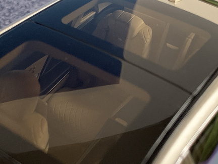 Mercedes Benz Maybach S 650 X222 2018 1 18 Norev 193 cerno zlata