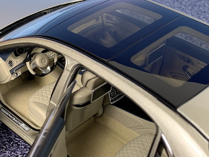 Mercedes Benz Maybach S 650 X222 2018 1 18 Norev 193 cerno zlata