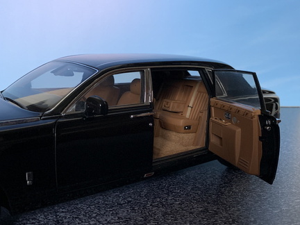 Rolls Royce Phantom VII Series I EBW 2012 1 18 Kyosho 305 cerna