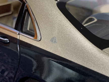 Mercedes Benz Maybach S 650 X222 2018 1 18 Norev 193 cerno zlata