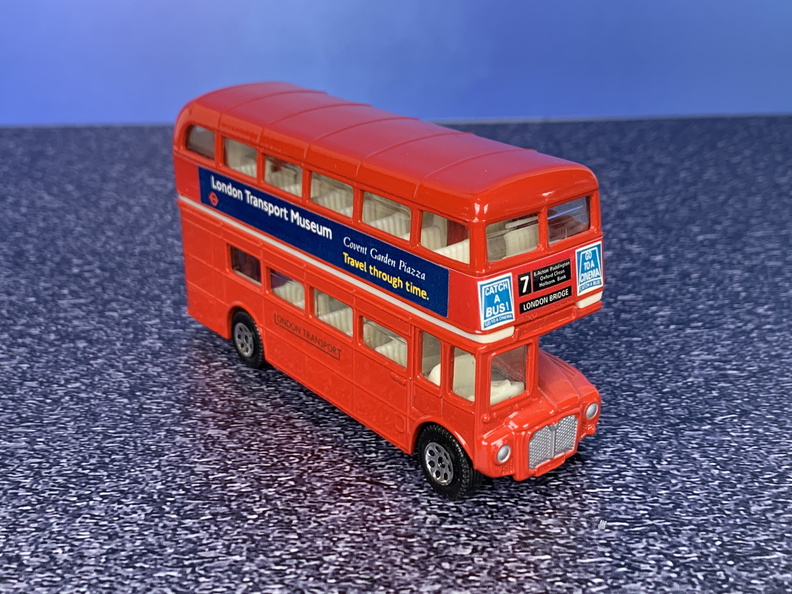 AEC Routemaster Double-Decker Bus 1968 1 64 Corgi 789 cervena (2) PROFI.jpg