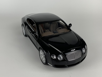 Bentley Continental GT 1 generace 2004 1 18 Minichamps 1106 cerna
