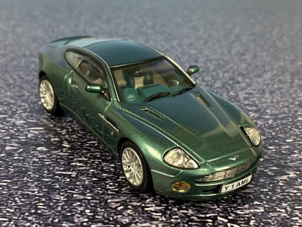Aston Martin V12 Vanquish 1 generace 2001 1 43 Vitesse 527 zelena