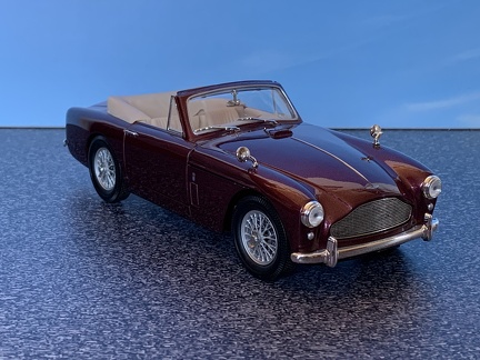 Aston Martin DB24 Mark III Drophead Coupe 1957 1 18 Spark 332 vinova