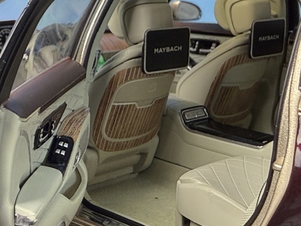 Mercedes Benz Maybach S 680 4 Matic X222 2023 1 18 Norev 1264 vinovo  zlata